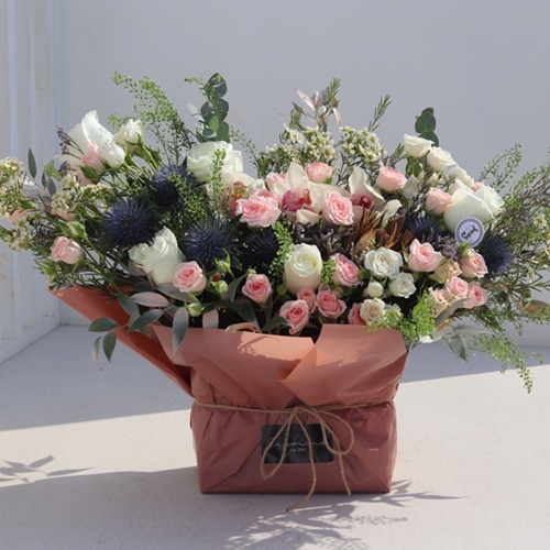 Pretty Stand Bouquet